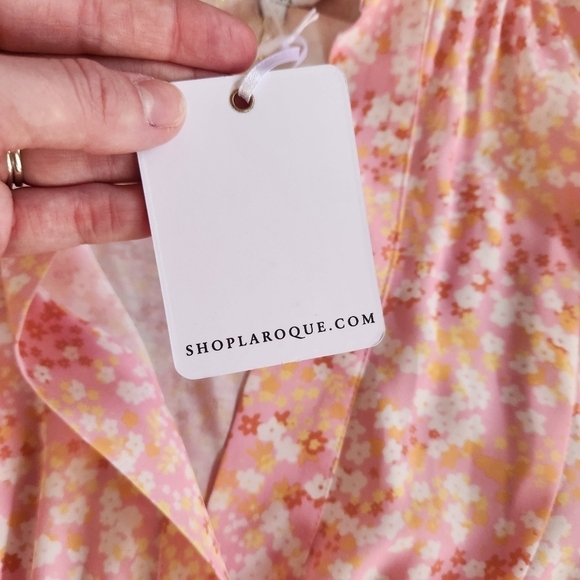 NWT LaRoque Cardiff Dress in Dainty Daisy, Size M - Picture 9 of 13